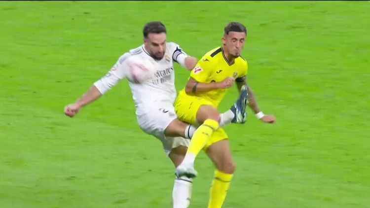 img of Fuerte lesión de Carvajal en el encuentro contra Villarreal